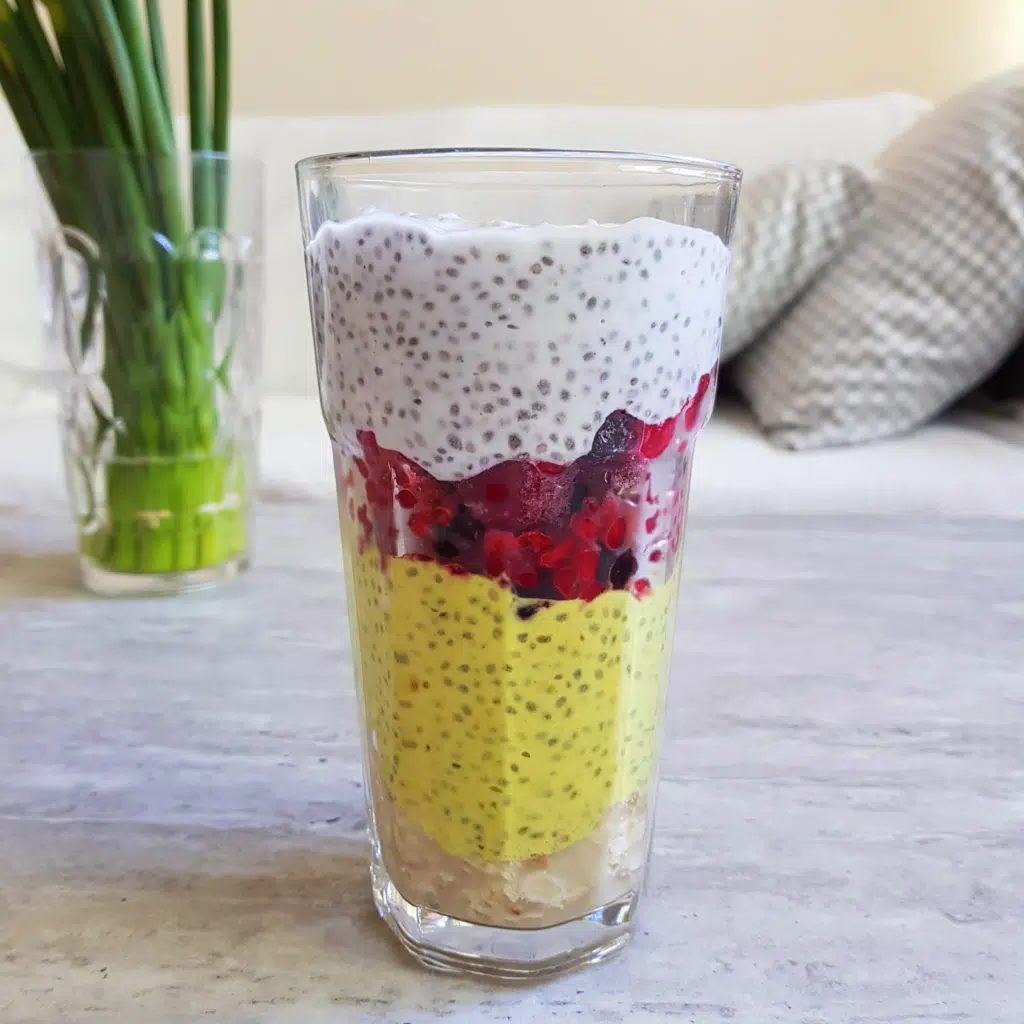 chia pudding z kurkumą