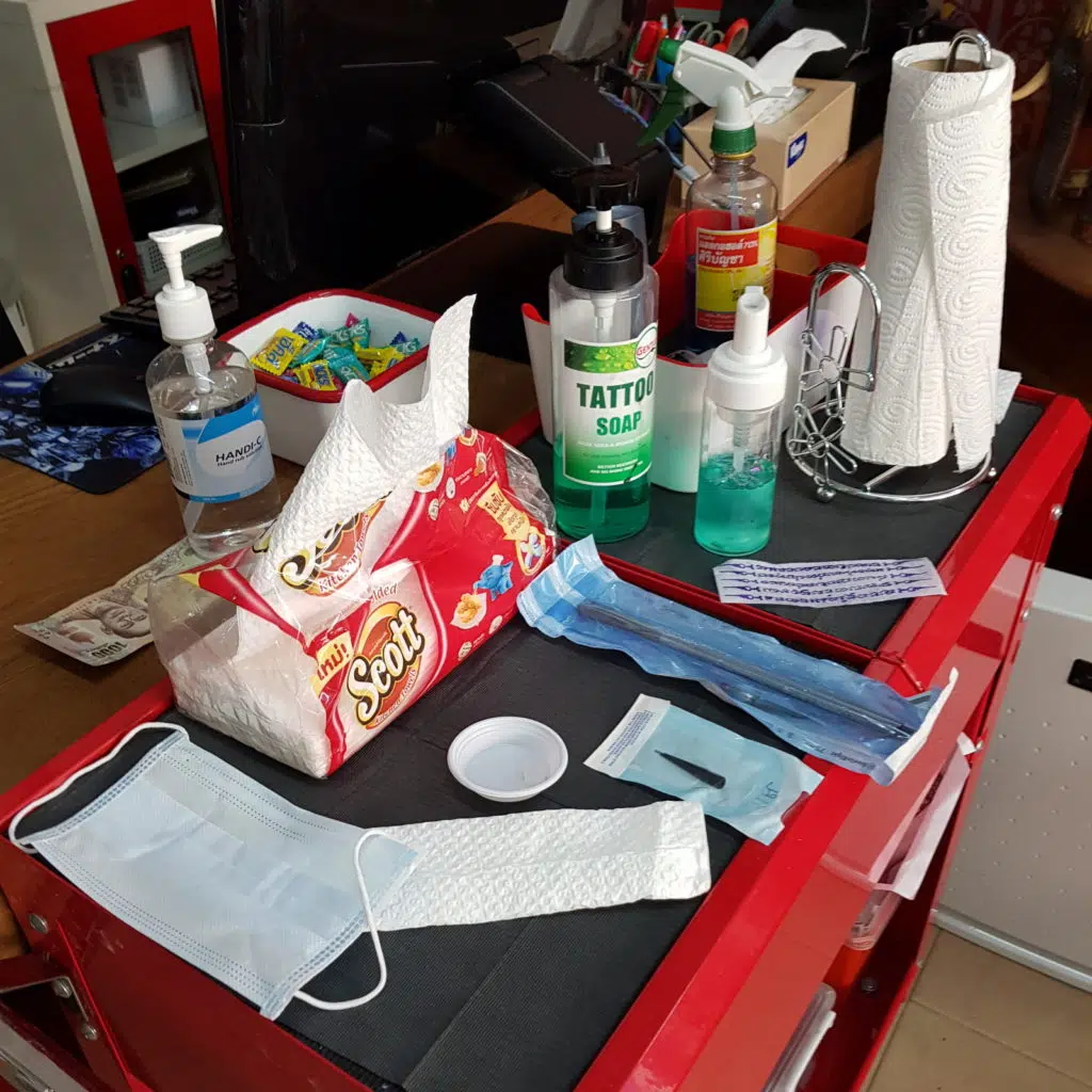 tatuaż w Bangkoku higiena