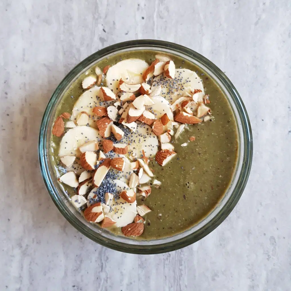 zielone smoothies z jarmużem
