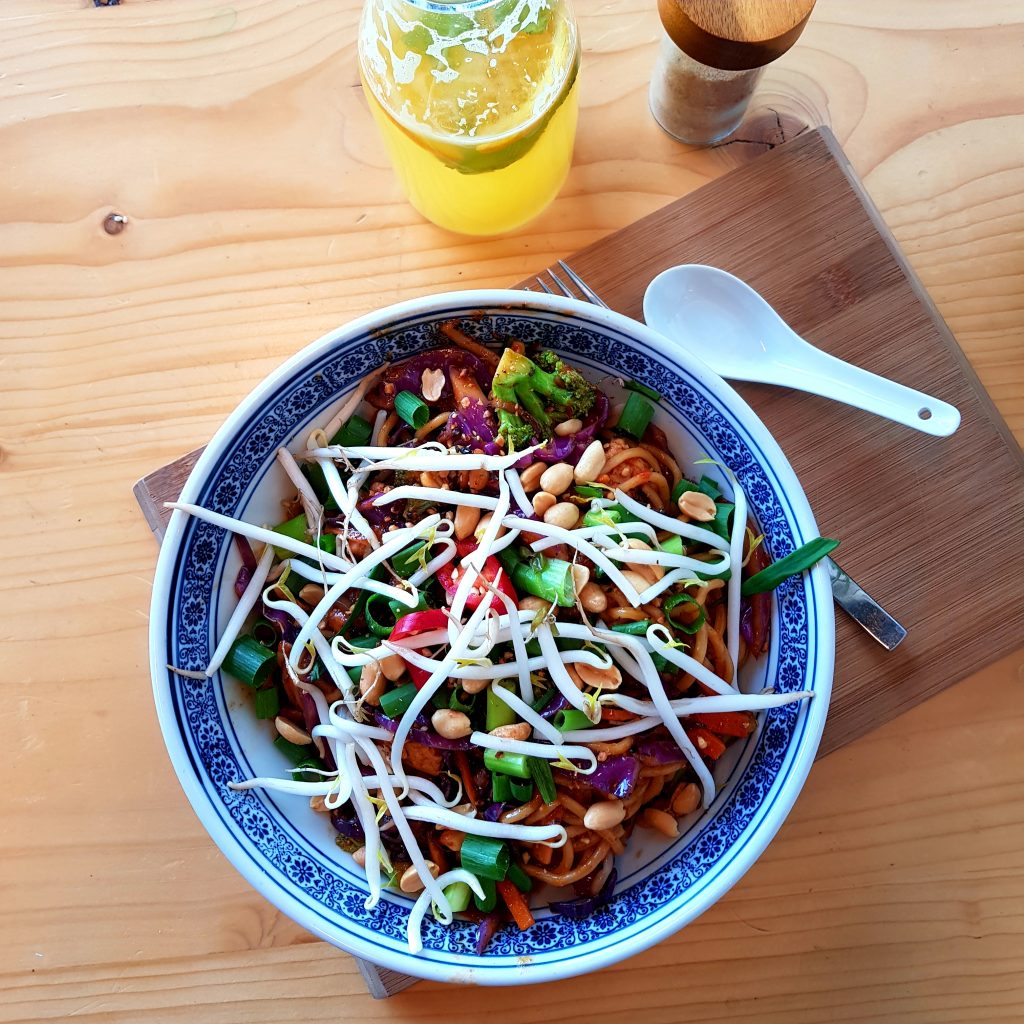 wegański gdańsk guga spicy