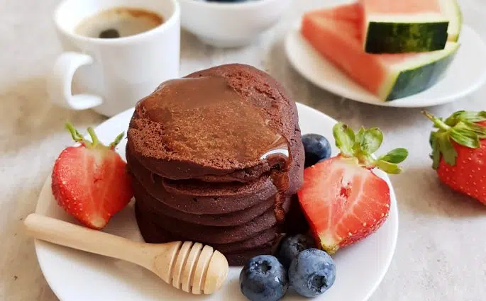 Pancakes ze śliwką i kakao