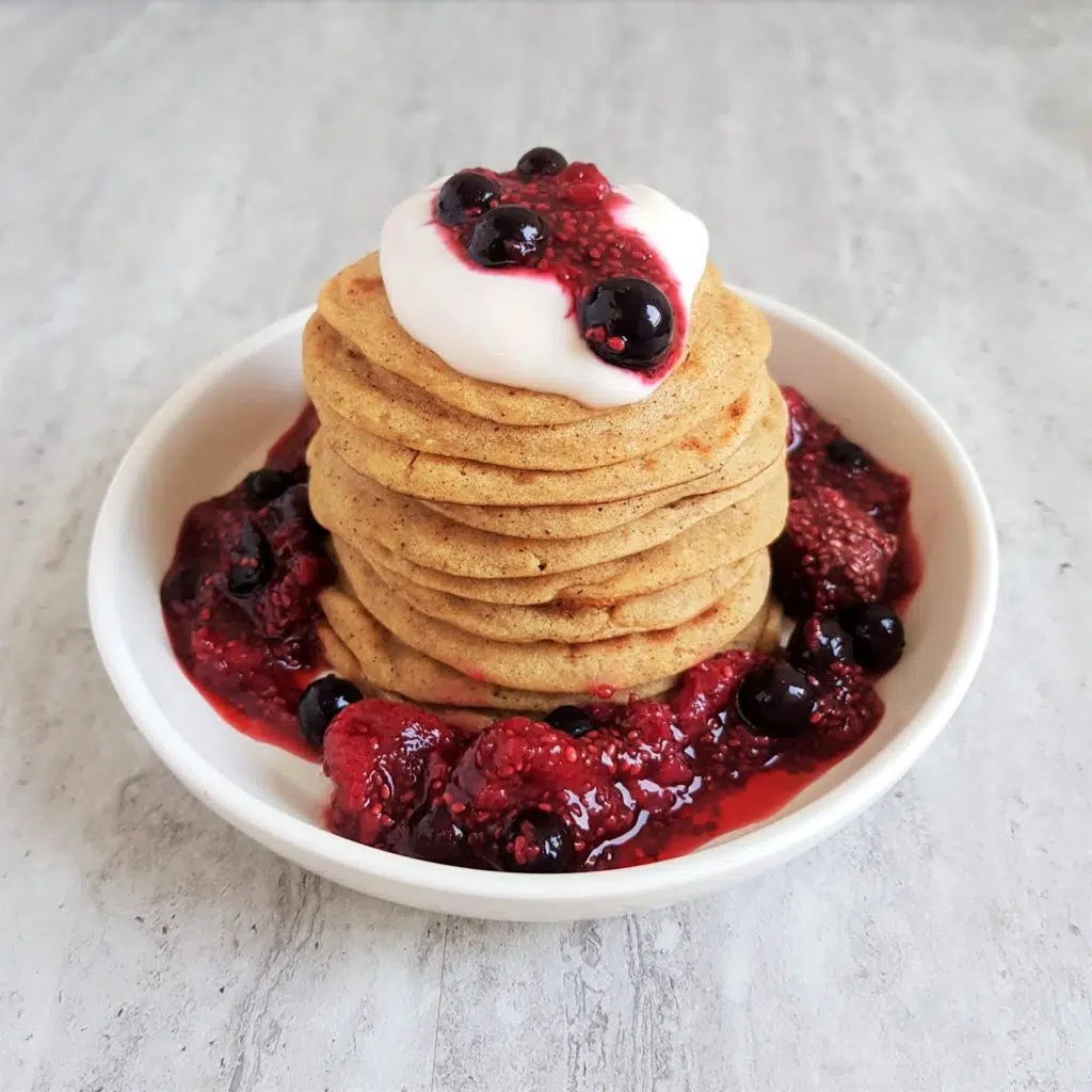 Placki kukurydziane z jabłkiem