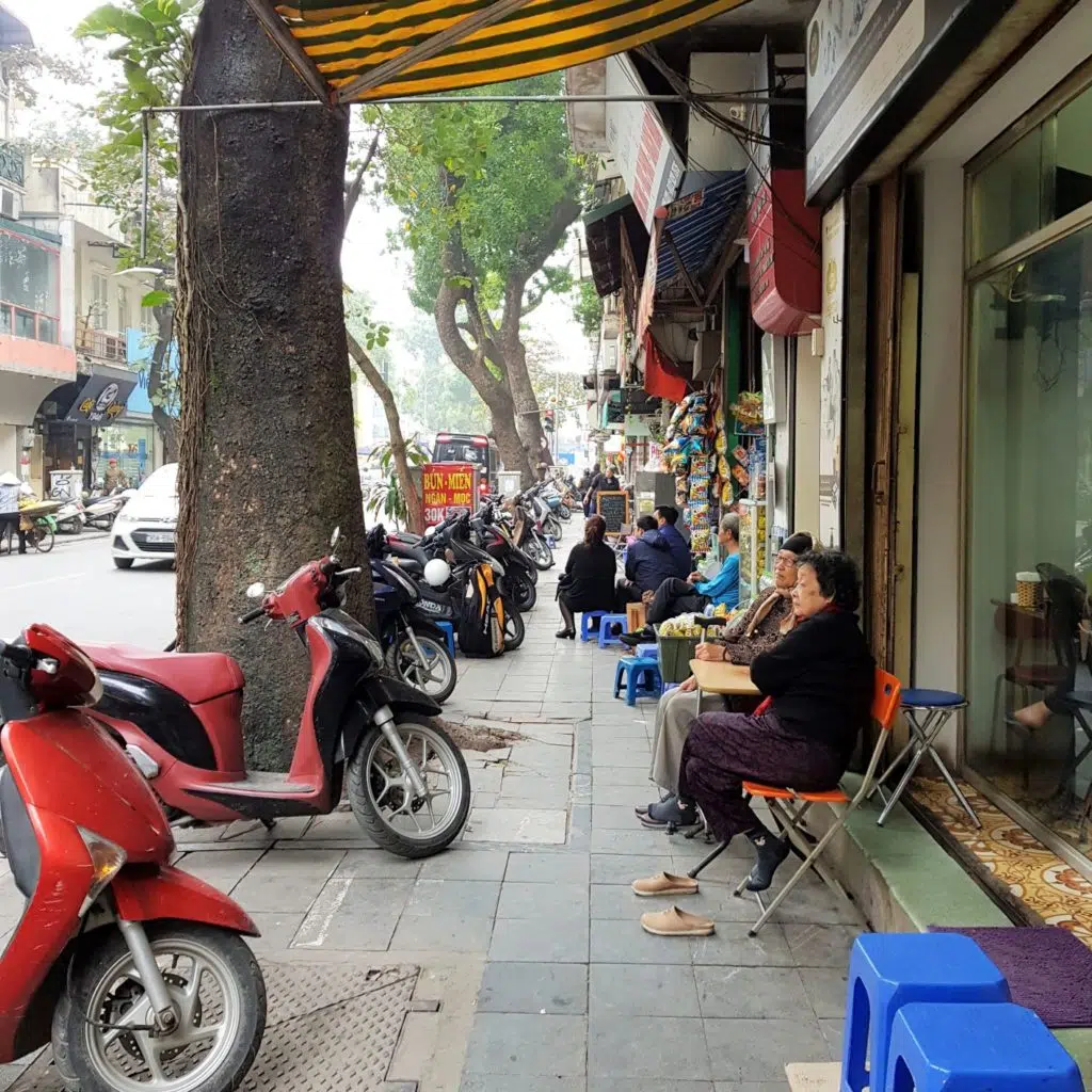 mini przewodnik po hanoi kolejna uliczka