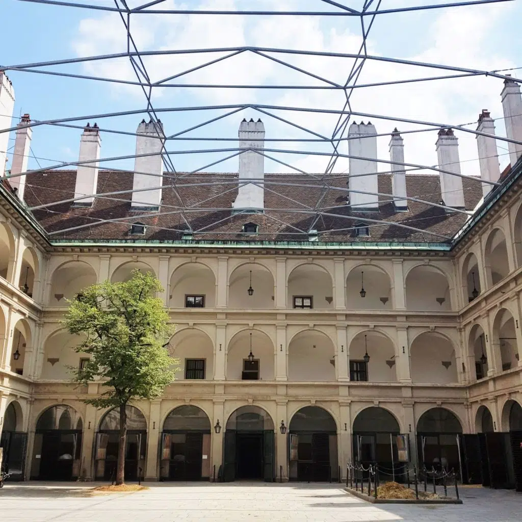 Szkoła jeździecka zaplecze