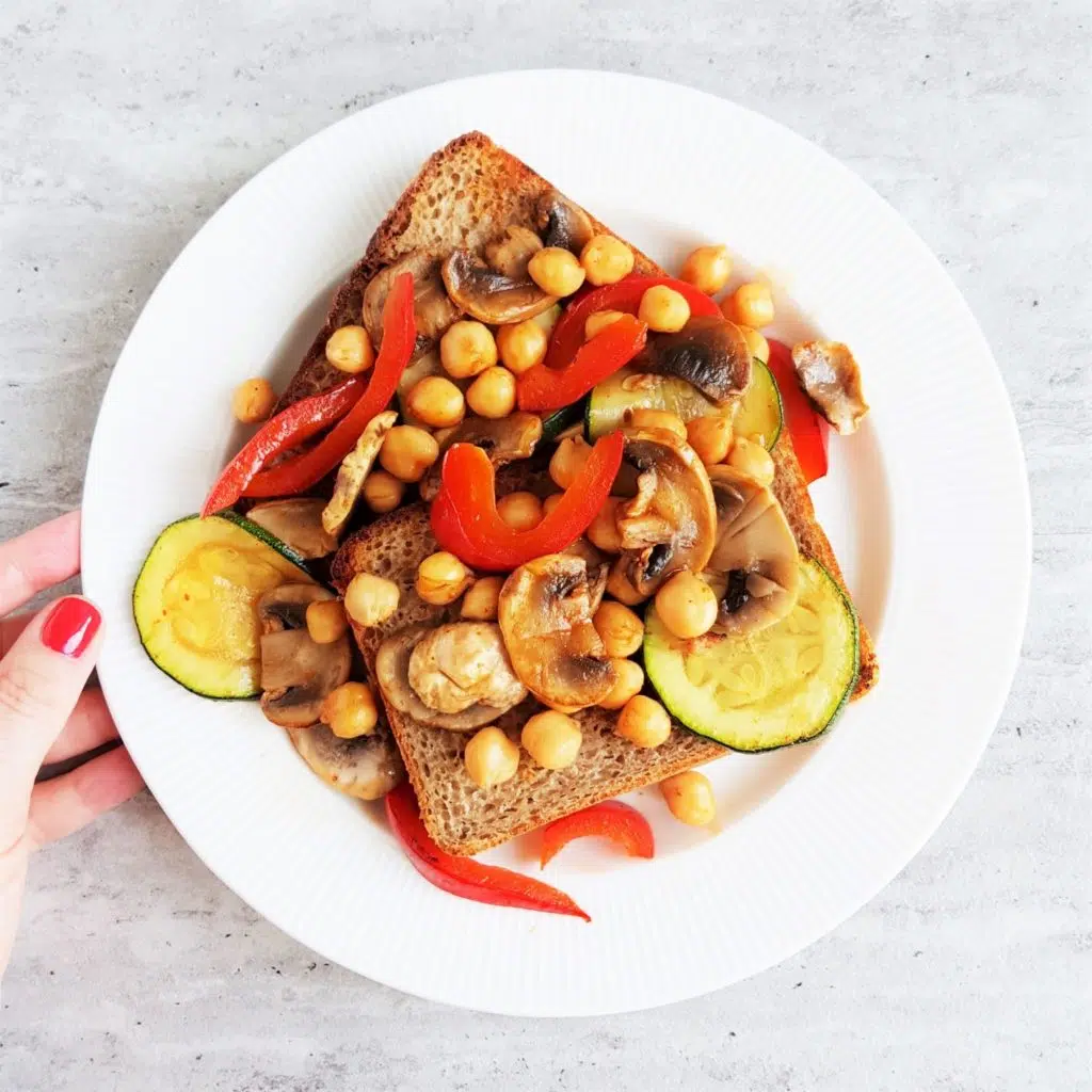 tosty z warzywami resztki