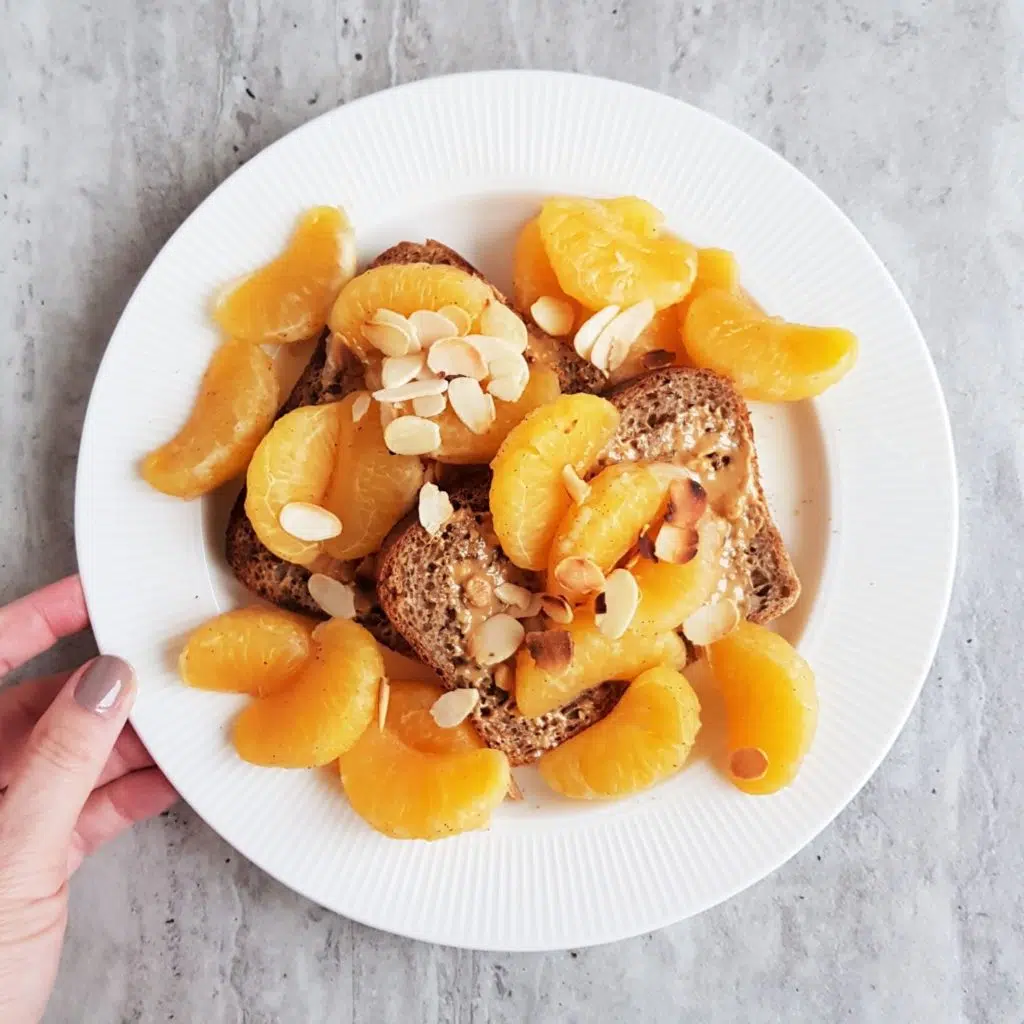 tosty z mandarynkami