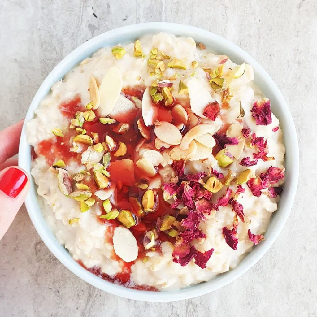 Owsianka z syropem różanym