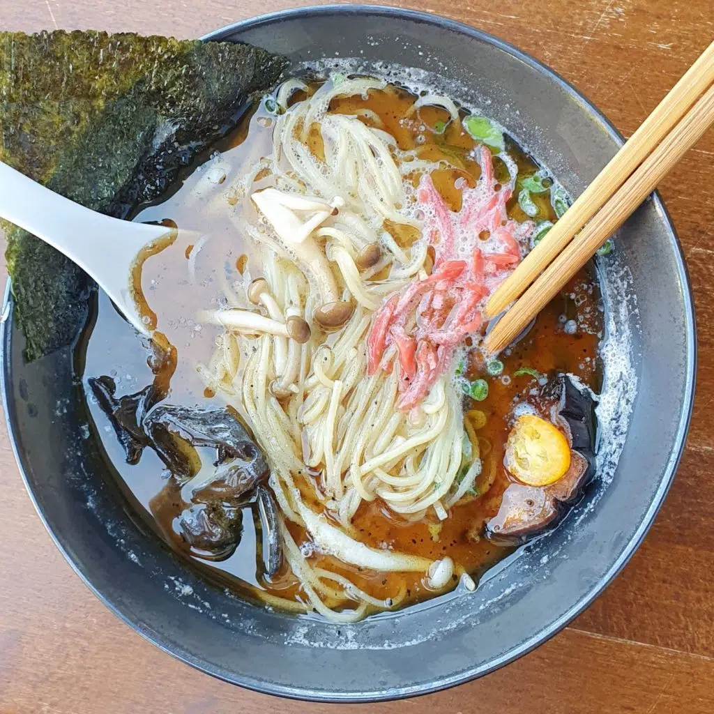 vegan ramen w warszawie