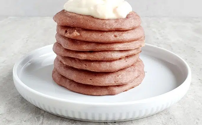 Jagodowe placuszki jogurtowe