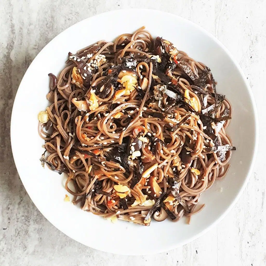 soba z grzybami i nori