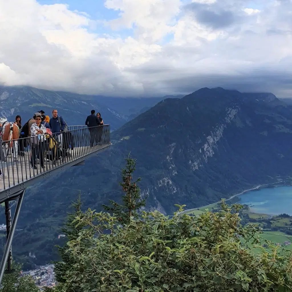 widok na jezioro Thun