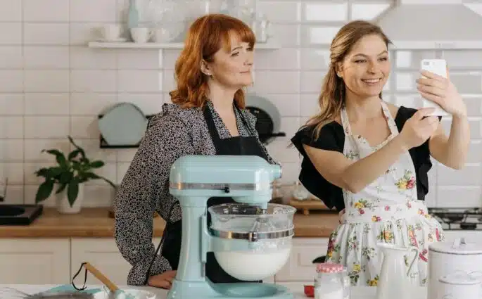 kobiety i mikser planetarny