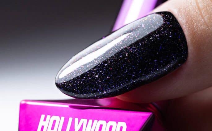 Karnawałowe stylizacje paznokci