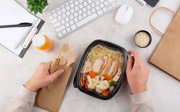 O czym musisz pamiętać, zanim zamówisz dietę pudełkową