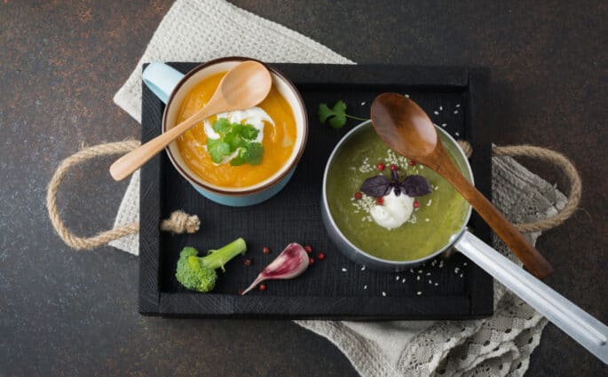 Wegańskie zupy krem - 5 sezonowych propozycji